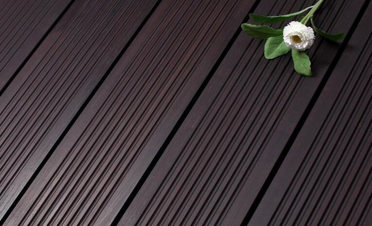 Bamboo flooring comes in three main varieties