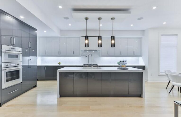 kitchen countertop and backsplashes