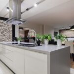 How to choose a range hood for your kitchen