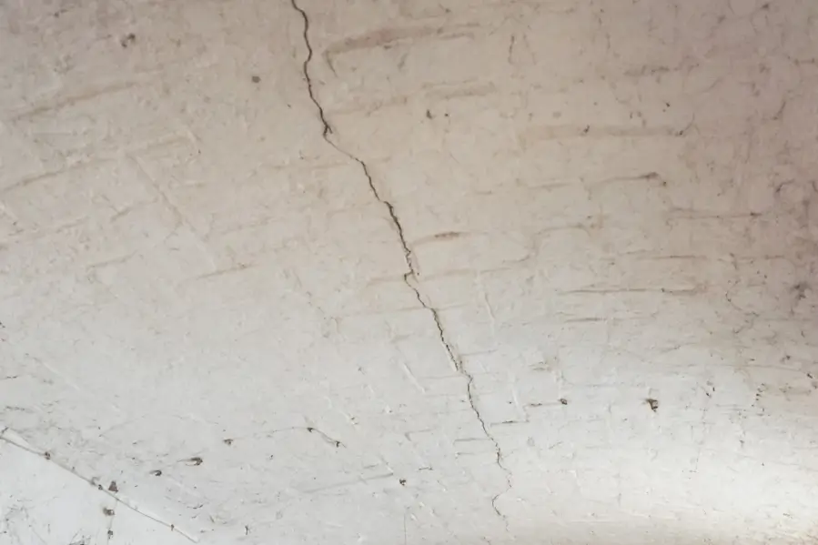 Types of Ceiling Cracks