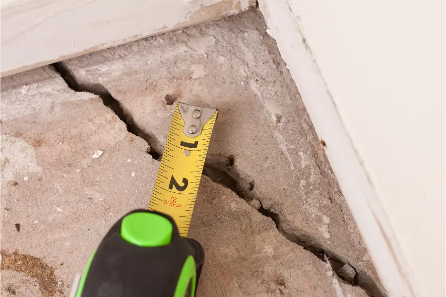 Repairing Large Cracks