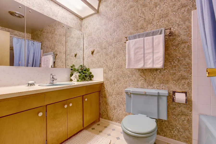 How to Install Washable Wallpaper in a Bathroom