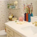 Is Washable Wallpaper Suitable for Bathrooms